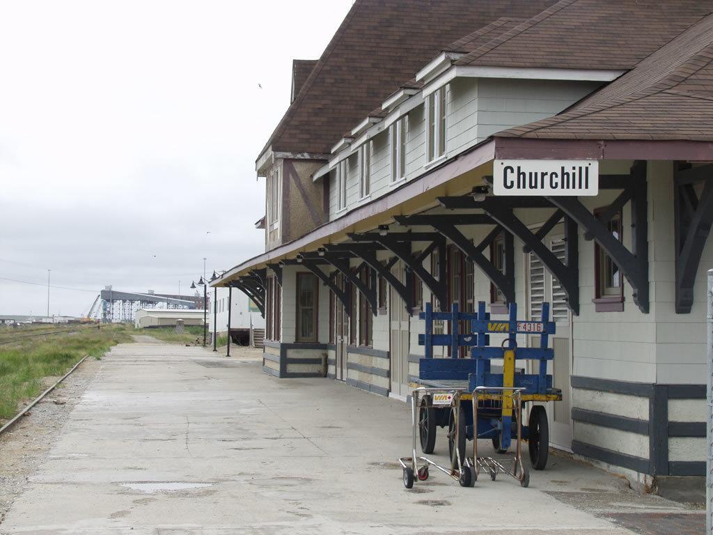 Bear Country Inn Churchill Exteriér fotografie